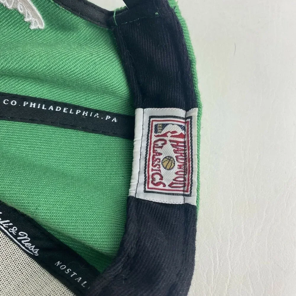 Vtg Mitchell &‎ Ness Boston Celtics Hat Hardwood Classics Vintage Snapback Cap